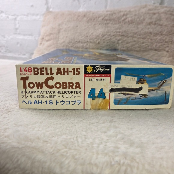 Fujimi Bell AH-1S Tow Cobra 1:48 Scale Model Kit No 44 VTG Japan Sealed Parts - Picture 10 of 13